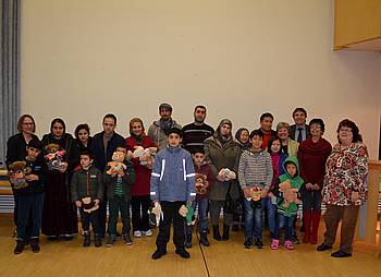 Auch Fl�chtlinge nahmen an der B�rgerinfo in Oberweier teil. Foto: privat