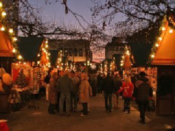 Stimmungsvolles Ambiente auf dem Gaggenauer Weihnachtsmarkt