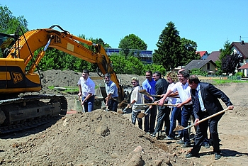 Spatenstich f�r Bildungs- und Innovationszentrum