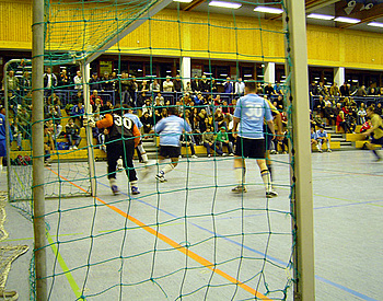 Schaeger Mannschaft in der Ottenauer Jakob Scheuring Halle beim Turnier