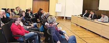 Machten sich Gedanken �ber die Zukunft der Sportvereine: die Teilnehmer der Klausurtagung. Foto: StVw      <br />
