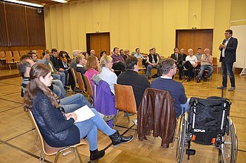 �Miteinander macht�s einfach� � Unter diesem Motto starteten die Arbeitskreise zum �barrierefreien Gaggenau�. Foto: StVw