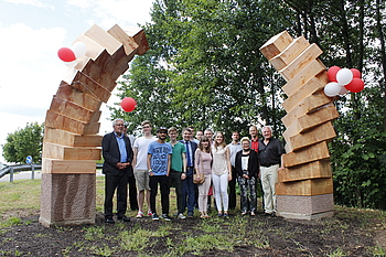Zwischen Unimog-Museum und Schloss Rotenfels beginnt der Premium-Wanderweg �Murgleiter�. Jetzt hat er auch ein ad�quates Portal �Made in Gaggenau�. Foto: StVw