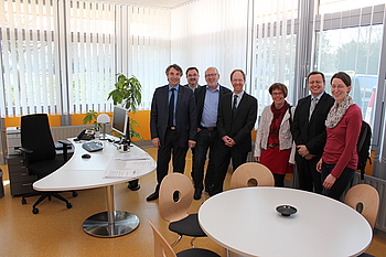 Die Umbauma�nahmen k�nnen sich sehen lassen: Unser Bild gew�hrt Einblick in den neugestalteten Raum des Rektors. Foto: StVw