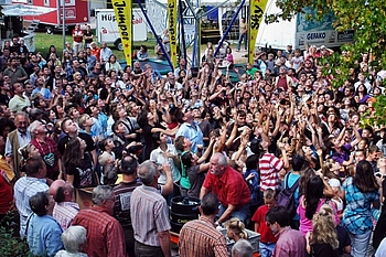 Auch in diesem Jahr wird�s zum Auftakt der Herbstmesse am Samstag, 25. September, im Annemassepark Freikarten regnen.