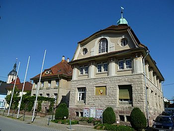 Das Rathaus in Bad Rotenfels feiert am Samstag sein 100-jhriges Jubilum. Foto: privat