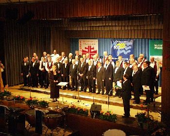 Auftritt zusammen mit dem Chor aus Michelbach bei Marburg im Jahre 2002