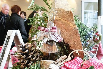 Sehen, staunen und die ersten Weihnachtsgeschenke einkaufen - das bietet der Knstler- und Kunsthandwerkermarkt am 7. und 8. November. Foto: StVw