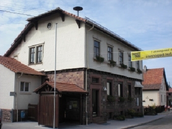 Rathaus Freiolsheim mit Kindergarten