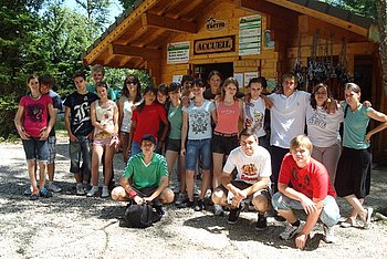 Beim vergangenen Treffen in Annemasse hatten die Jugendlichen im Hochseilgarten viel Spa� miteinander. Foto: privat