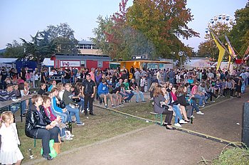 An den drei Maimarkttagen wird KINDgenau fr ein abwechslungsreiches Spiel-, Bewegungs- und Bastelangebot und Live-Musik am Lagerfeuer. Foto: privat
