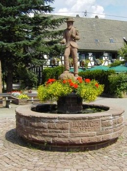 Der Lindenbrunnen in Michelbach