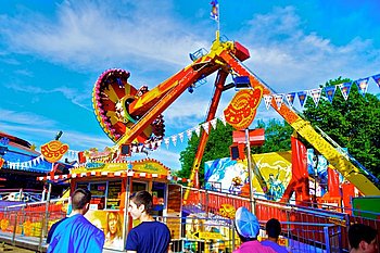 Wer Fahrgesch�fte mag, ist beim Maimarkt in Gaggenau an der richtigen Adresse. Foto: R�der