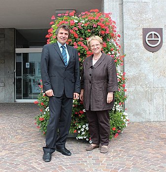 Regierungspr�sidentin Nicolette Kressl und Oberb�rgermeister Christof Florus bei ihrem Rundgang durch Gaggenau. Foto: StVw