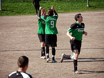 Fuballspiel Waldprechtsweier - SVM am 6.04.2014