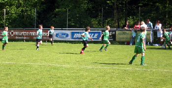 SVM F-Jugend beim FC Lichtental aktiv am Ball