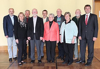Der neue Vorstand des Gaggenauer Seniorenrates mit Oberb�rgermeister Christof Florus. Foto: StVw