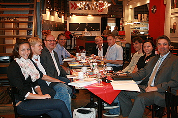 OB Christof Florus bei der Programmvorstellung in der klag-B�hne. Foto: StVw