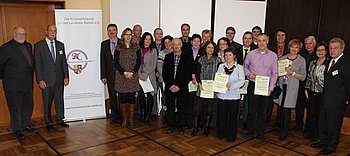 Die ausgezeichneten Einzelh�ndler bei der Feierstunde im Rathaus. Foto: StVw
