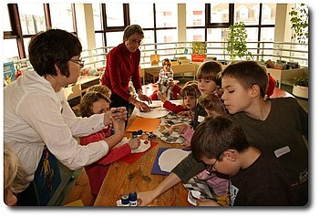 Stadtbibliothek lockt Medienbegeisterte aus nah und fern ins Herz der Stadt 
